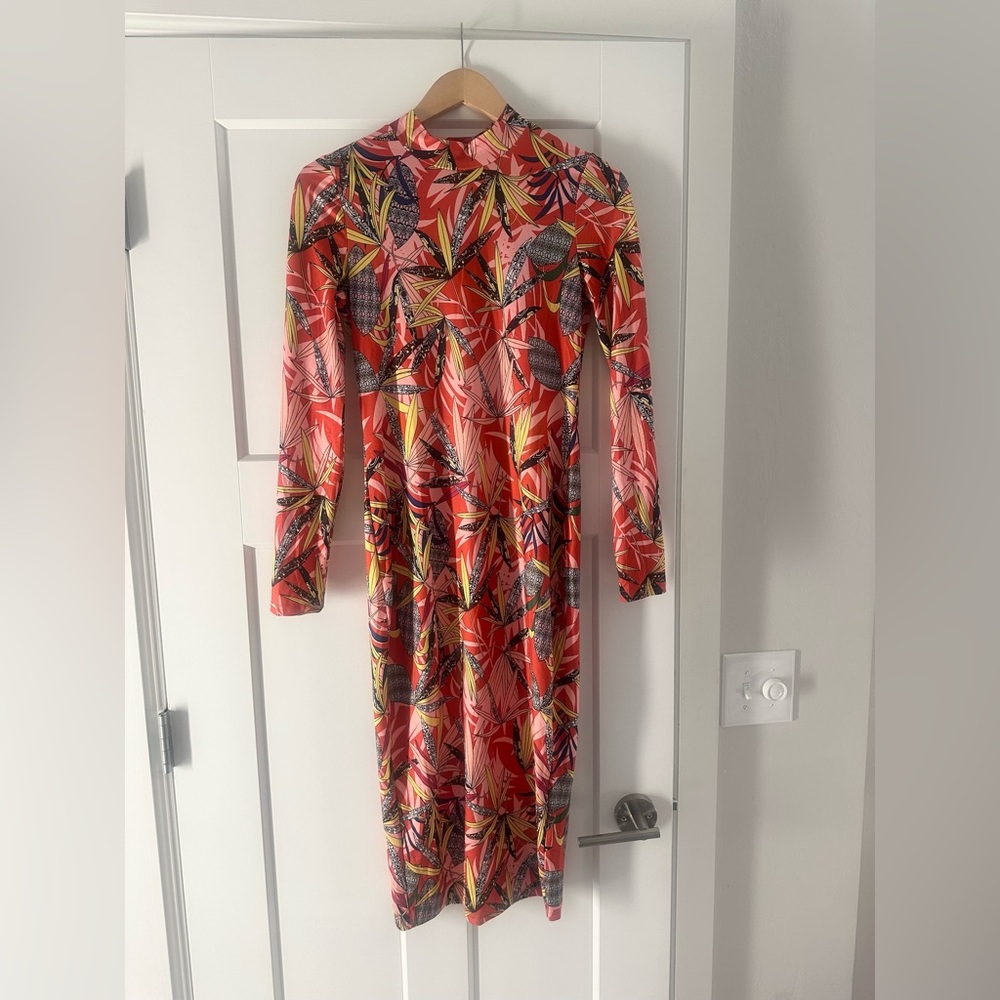 Multicolored Bodycon Dress - Picture 3 of 14